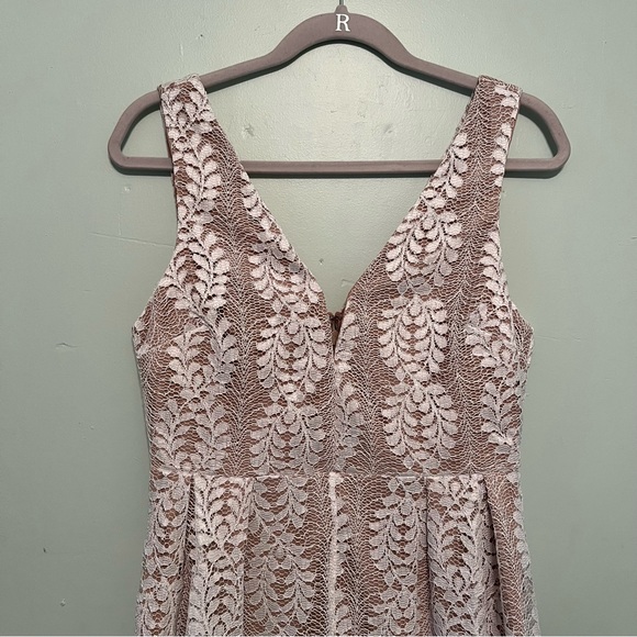 Lulu’s Dress All of My Heart White Lace Skater Dress Sz M NWT V Neck Sleeveless - Picture 5 of 14